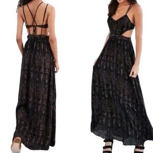 Ecoté Cut Out Maxi Dress